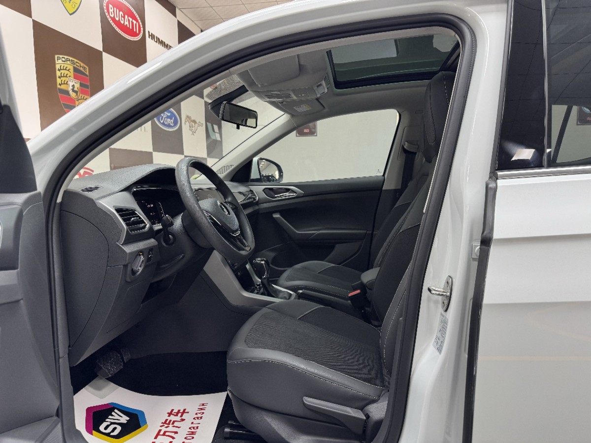 Volkswagen T-Cross 2023 #7 Volkswagen T-Cross 2023 car image #7