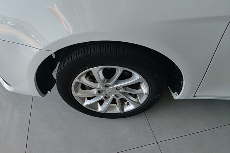 GEELY Emgrand 2021 immagine di auto #9