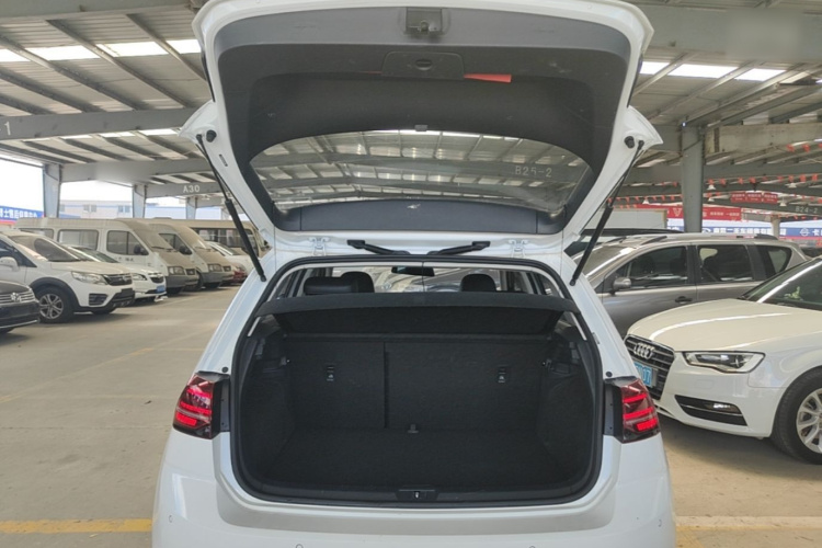 Volkswagen Golf 2018 #19 Volkswagen Golf 2018 car image #19