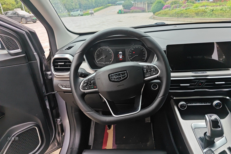 GEELY Coolray 2019 immagine di auto #12