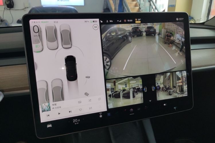 Tesla Model Y 2021 #13 Tesla Model Y 2021 car image #13