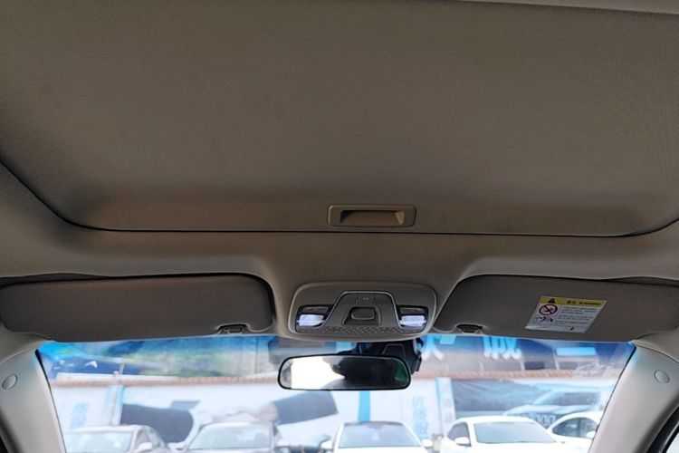 GEELY Emgrand 2018 image de voiture #18