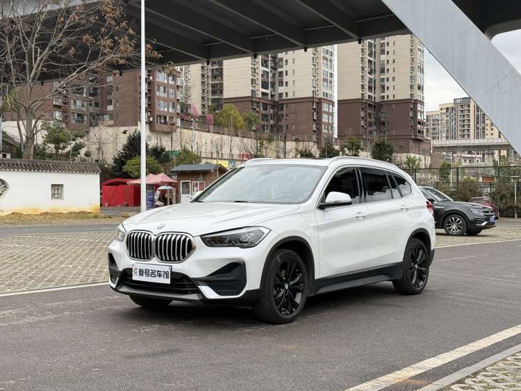 BMW X1 2021 car image 