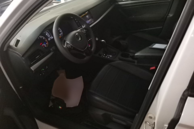 Volkswagen Lavida 2021 car image #15