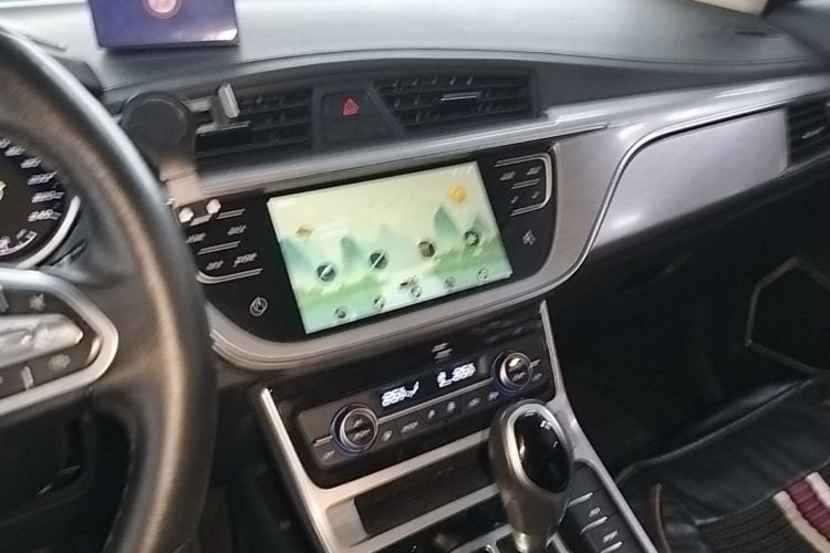 GEELY Emgrand GS 2019 car image #13