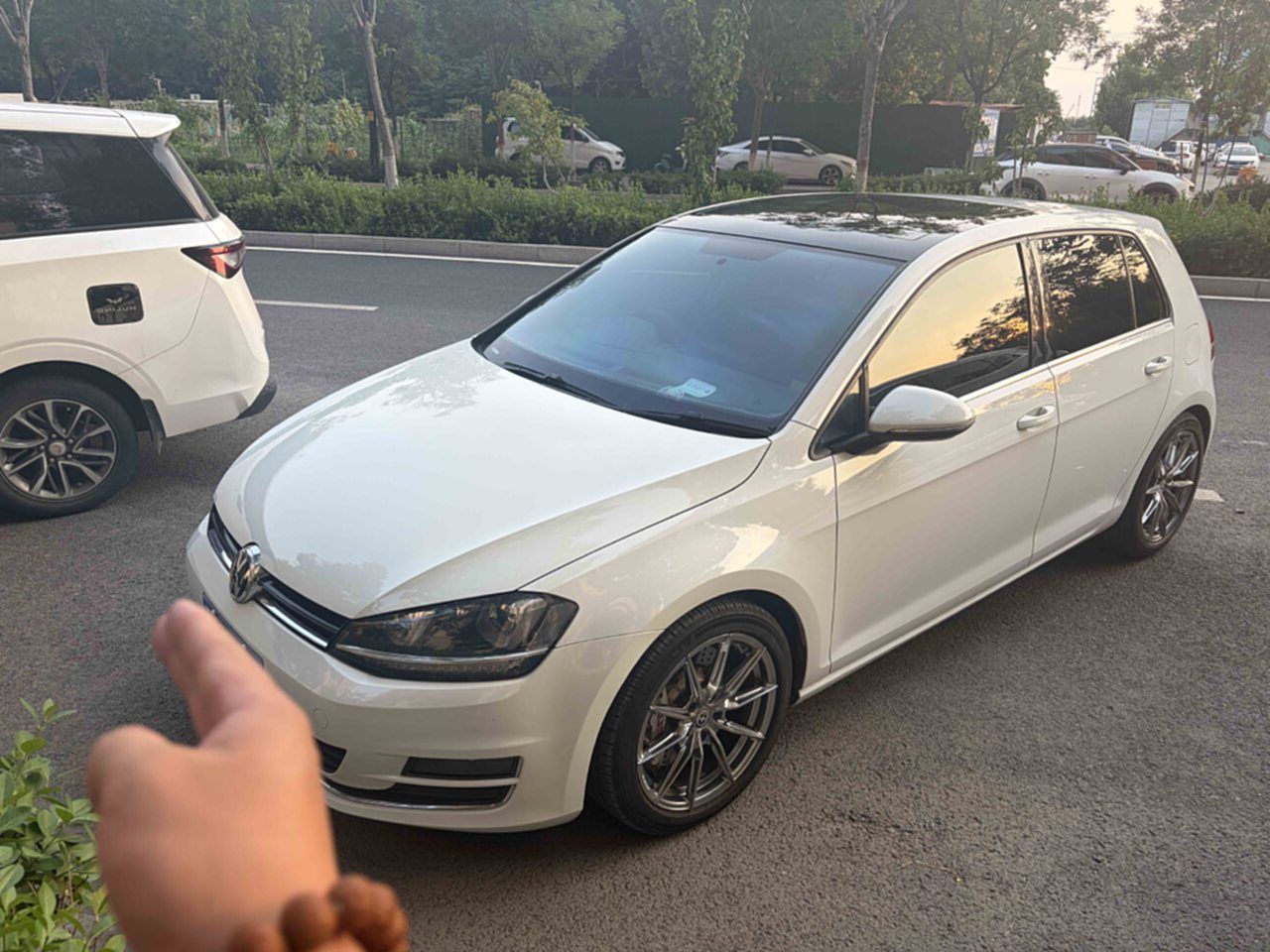 Volkswagen Golf 2016 car image 