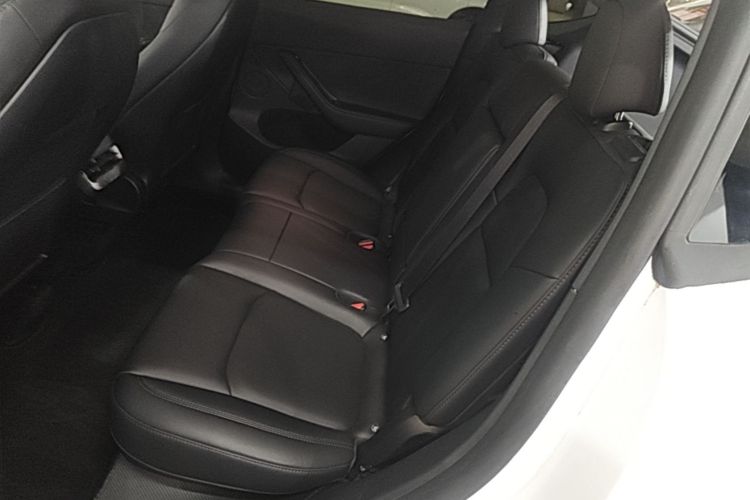 Tesla Model Y 2023 #13 Tesla Model Y 2023 car image #13