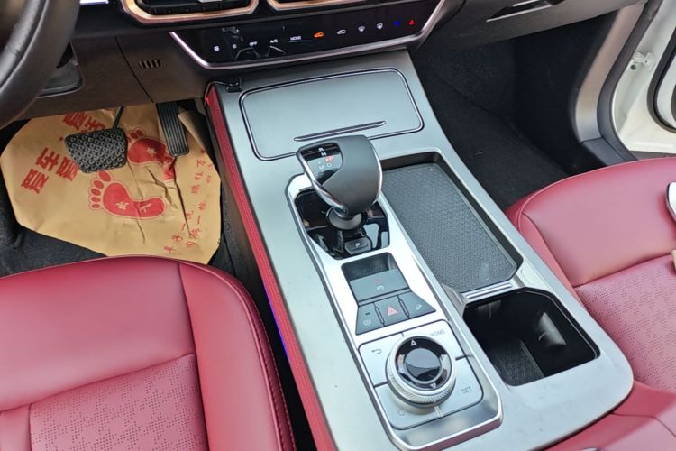 Jetour X70 PLUS 2025 car image #14
