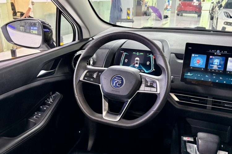 BYD Yuan New Energy 2020 immagine di auto #19
