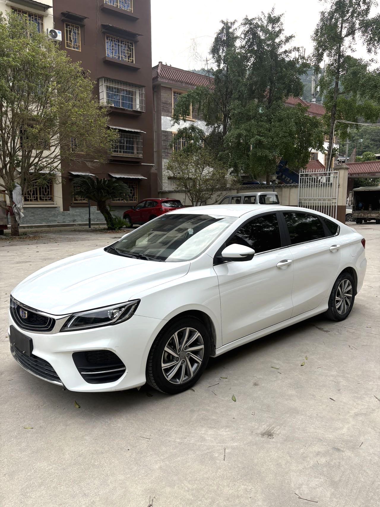 GEELY Binray 2019 car image 
