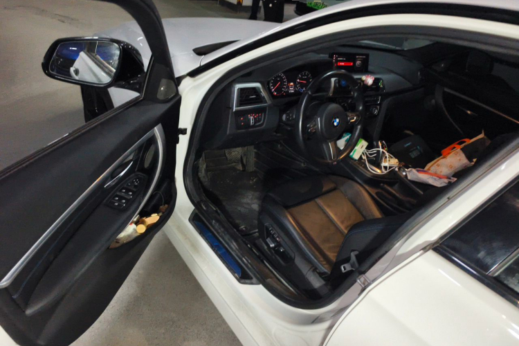 BMW 3 Series 2018 #9 BMW 3 Series 2018 car image #9