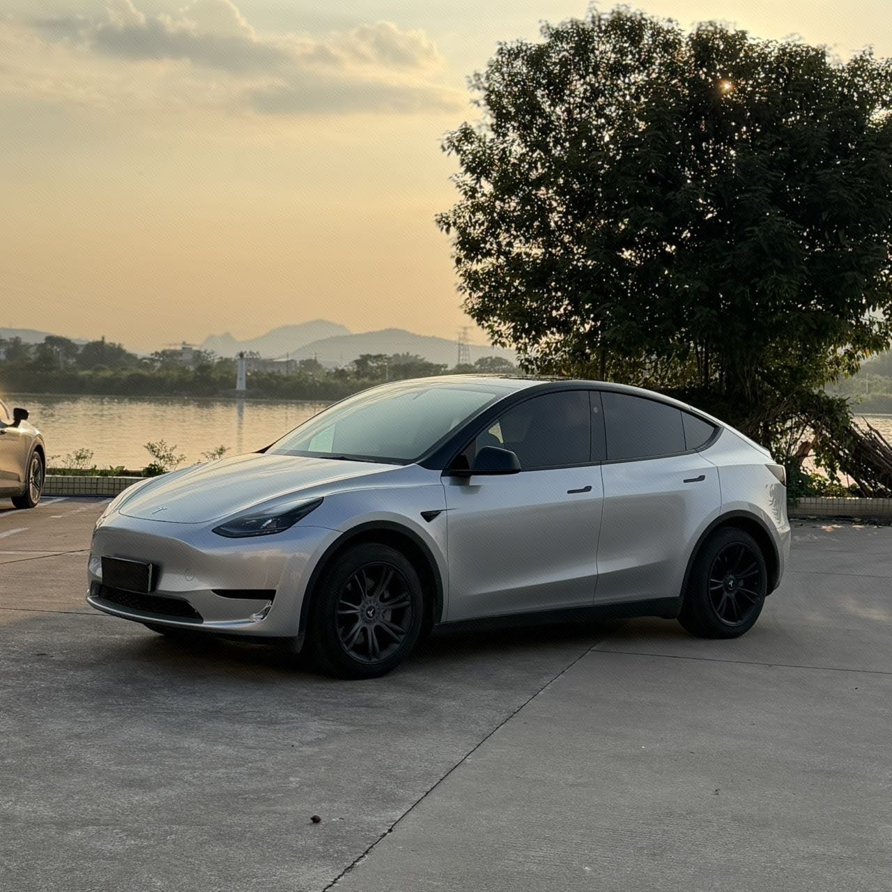 Tesla Model Y 2024 Tesla Model Y 2024 immagine di auto