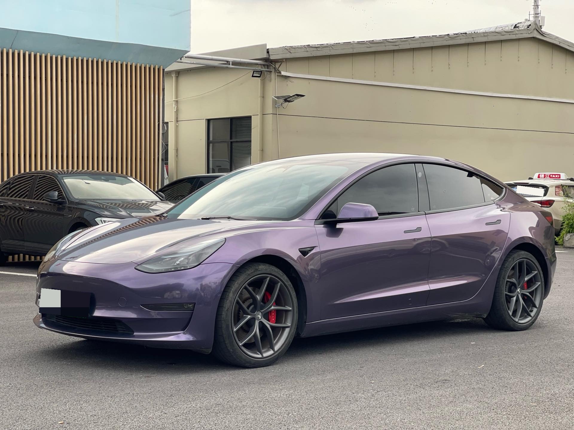 Tesla Model 3 2021 car image 
