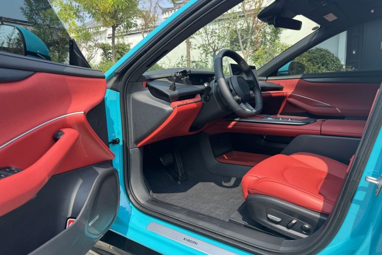 MI SU7 2025 immagine di auto #6