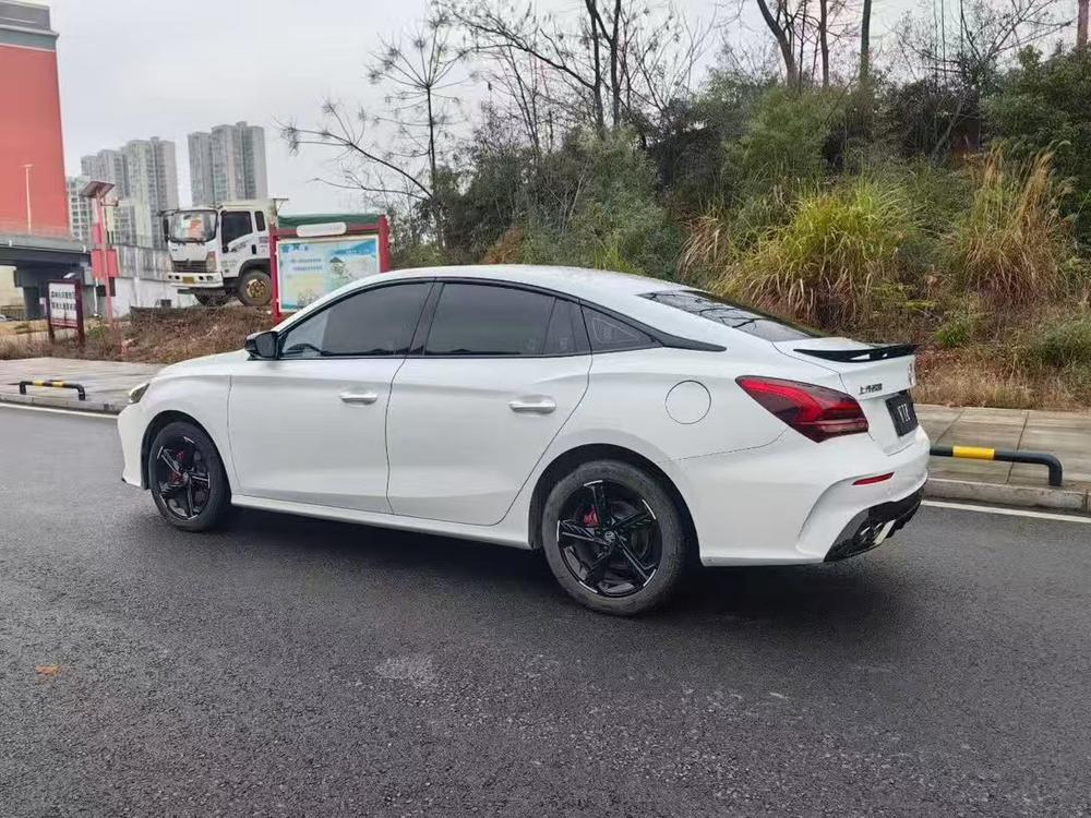 MG 5 Scorpio 2022 car image #4
