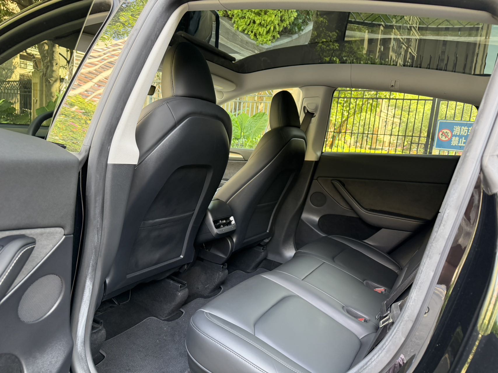 Tesla Model Y 2023 #8 Tesla Model Y 2023 immagine di auto #8