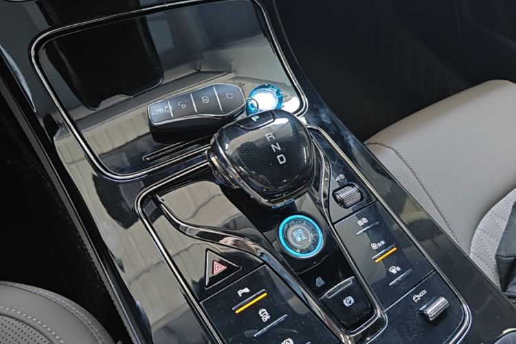 BYD Han 2024 #18 BYD Han 2024 immagine di auto #18