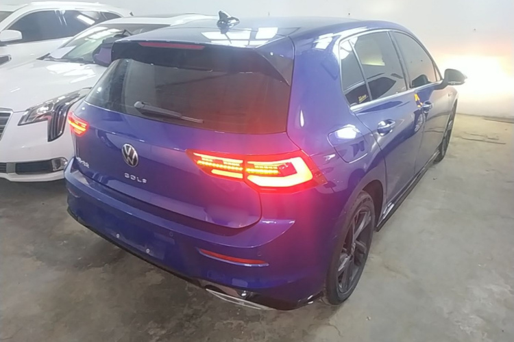 Volkswagen Golf 2020 car image #7