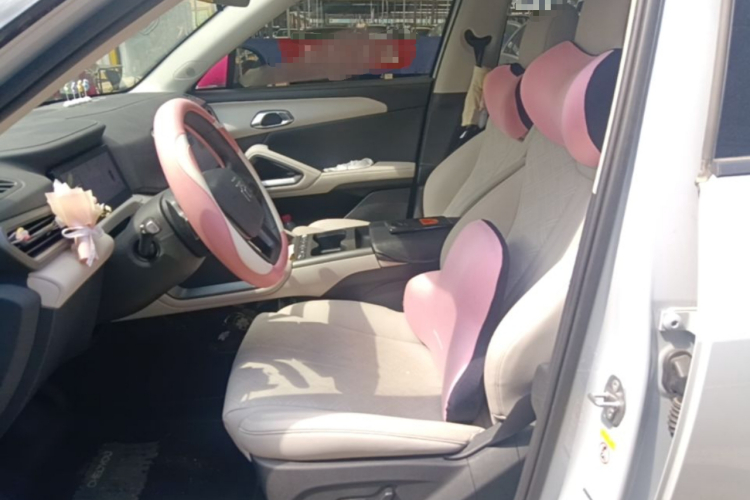 BYD YuanUP 2025 car image #15
