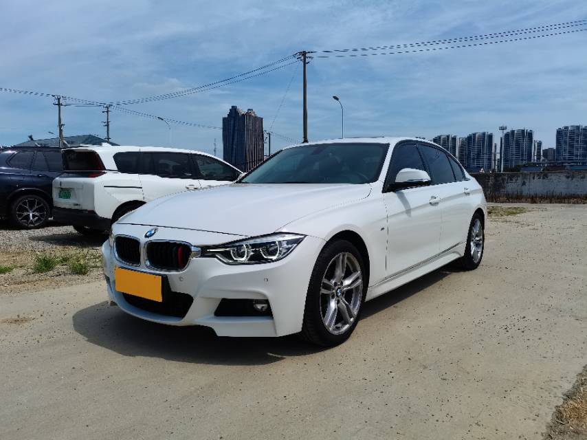 BMW 3 Series 2019 #3 BMW 3 Series 2019 car image #3