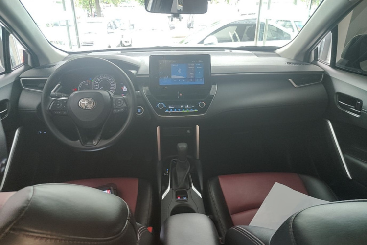 Toyota Corolla Cross 2022 car image #10