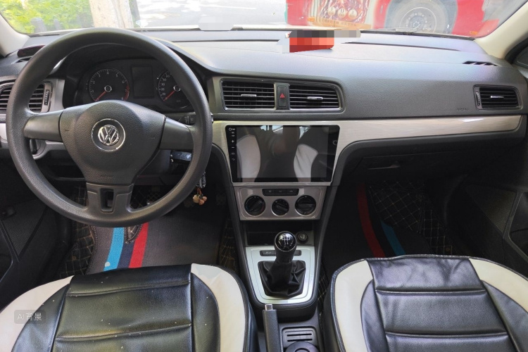Volkswagen Lavida 2017 car image #11