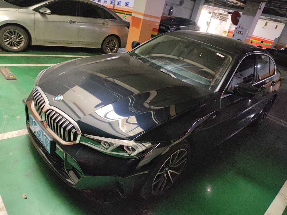 BMW 3 Series 2023 car image 