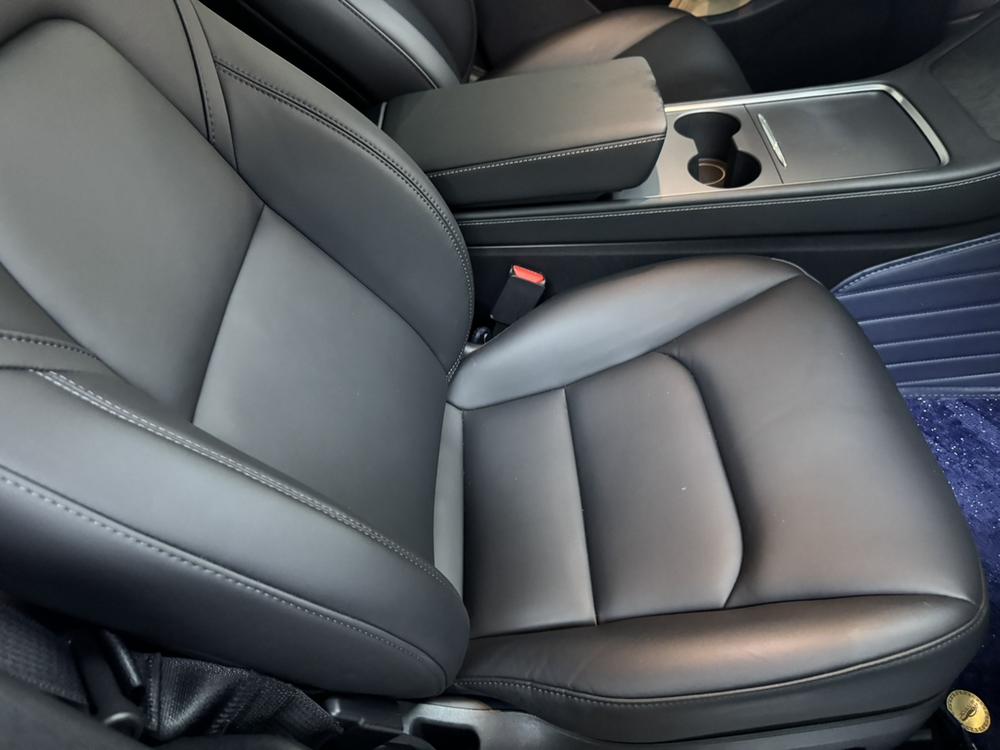 Tesla Model Y 2024 #8 Tesla Model Y 2024 car image #8