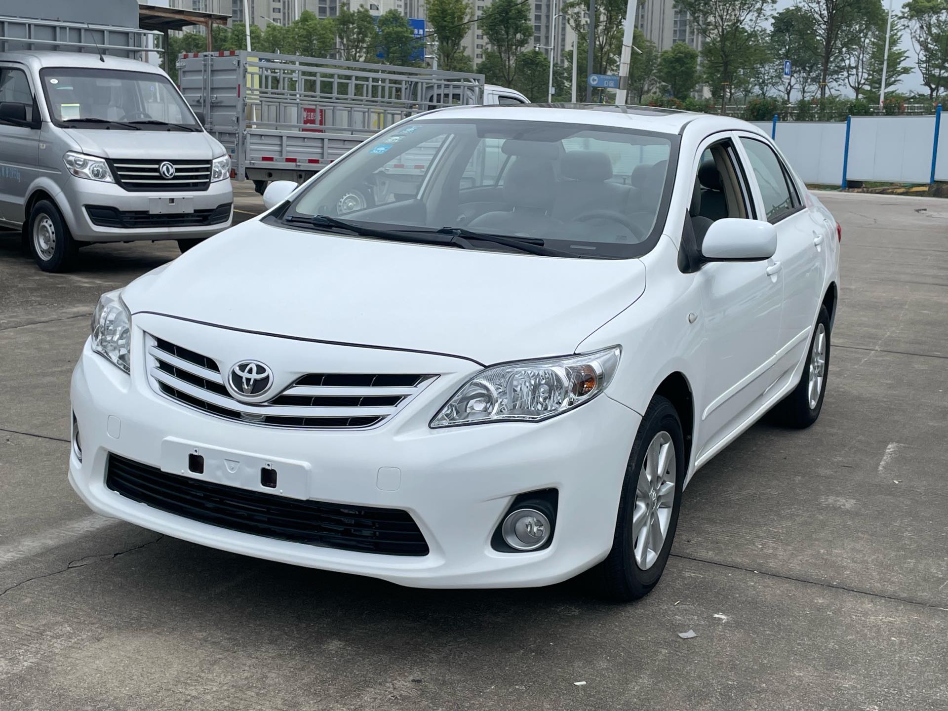 Toyota Corolla 2011 Toyota Corolla 2011 car image