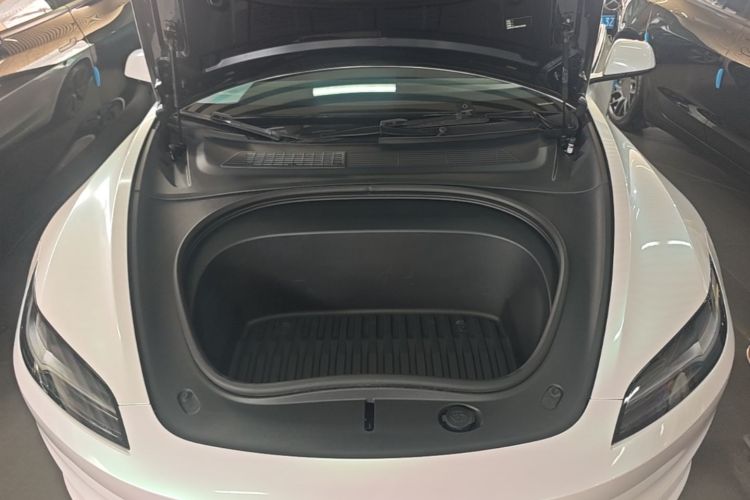 Tesla Model 3 2024 #22 Tesla Model 3 2024 car image #22