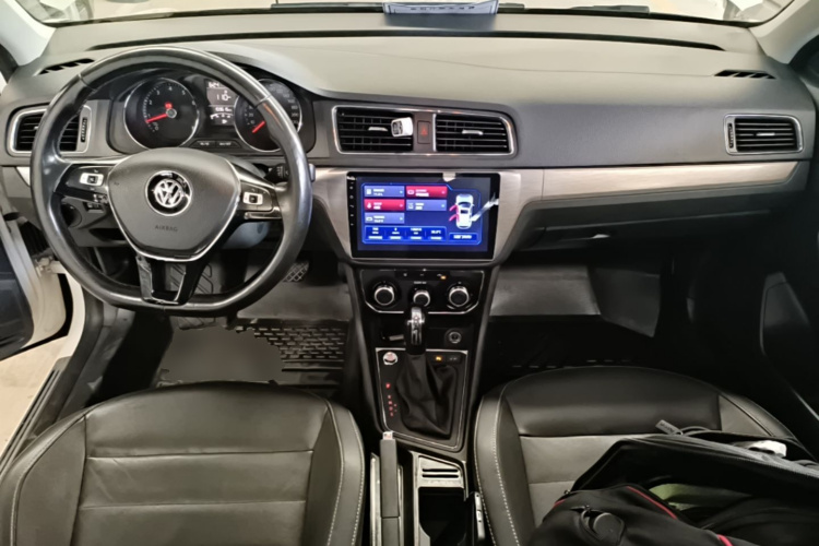 Volkswagen Lavida 2017 car image #10