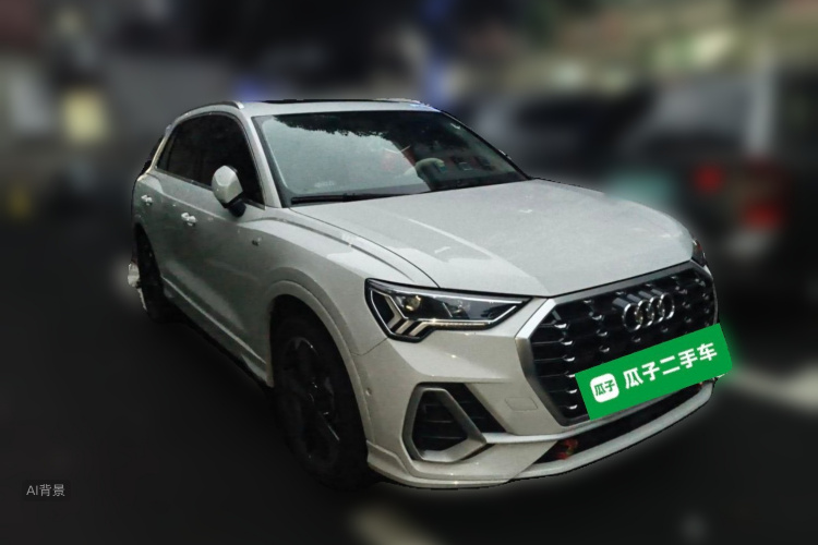 Audi Q3 2022 car image #4