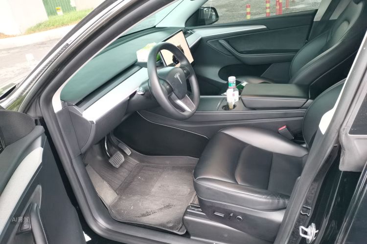 Tesla Model Y 2023 #17 Tesla Model Y 2023 car image #17