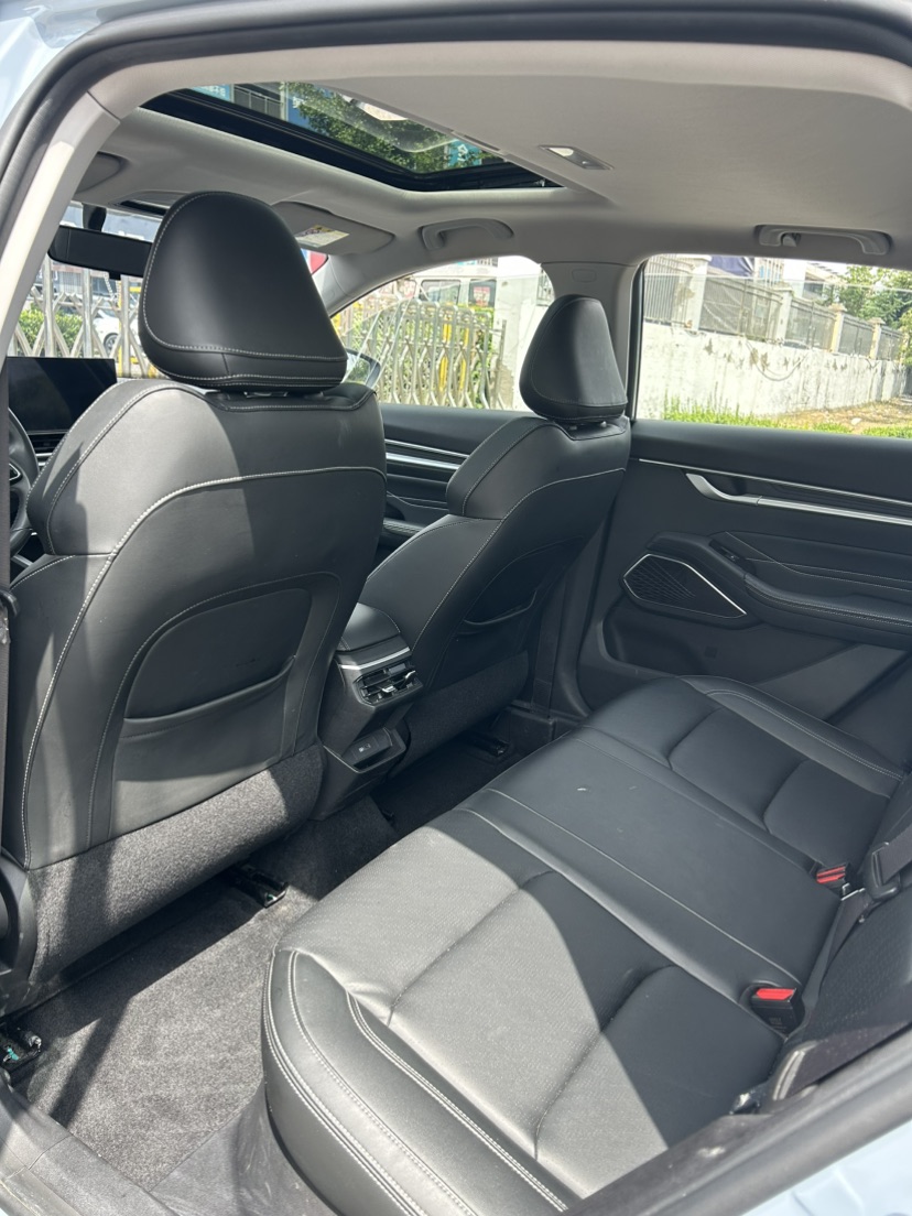 GEELY Emgrand 2023 #8 GEELY Emgrand 2023 car image #8