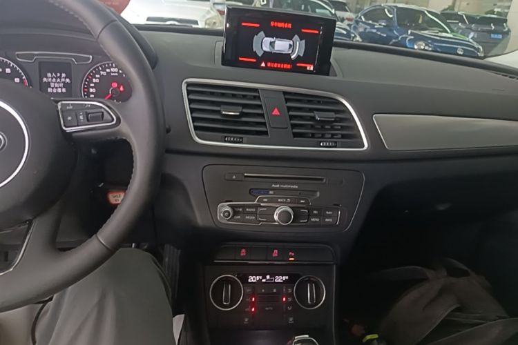 Audi Q3 2018 #13 Audi Q3 2018 car image #13