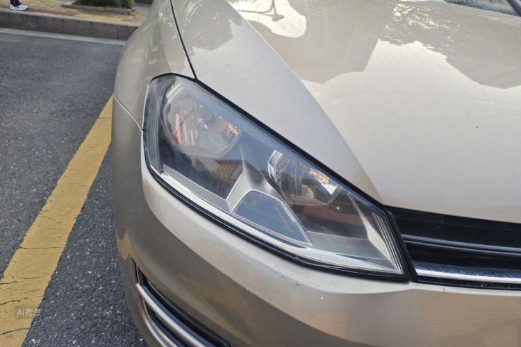 Volkswagen Golf 2015 car image #8