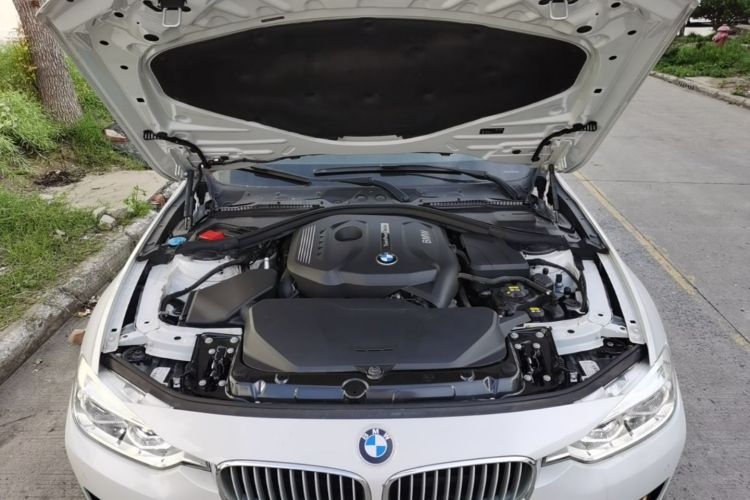 BMW 3 Series 2017 #28 BMW 3 Series 2017 car image #28