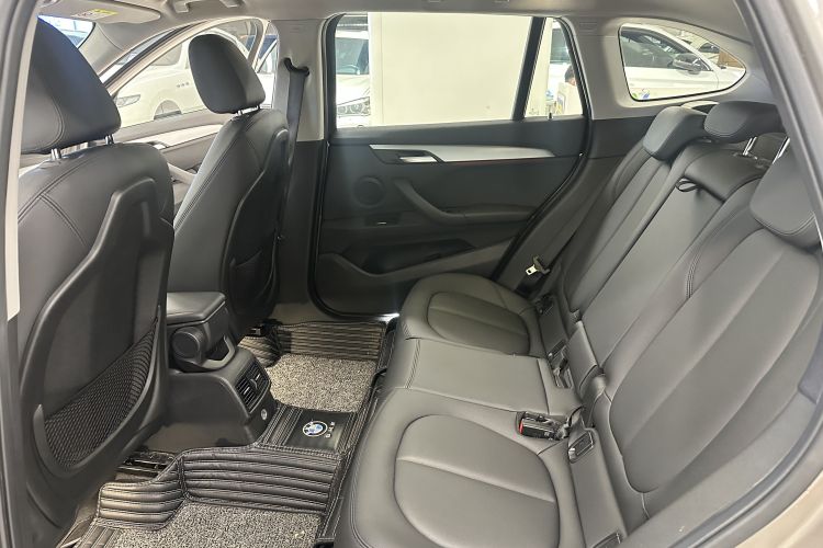 BMW X1 2017 image de voiture #15