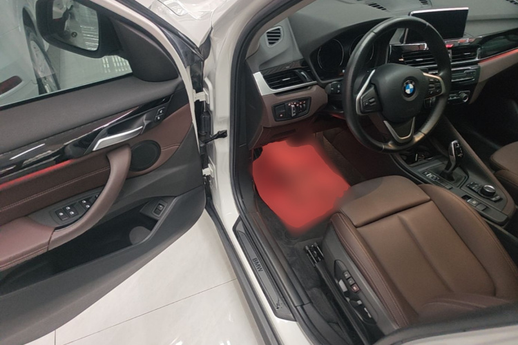 BMW X1 2020 car image #16