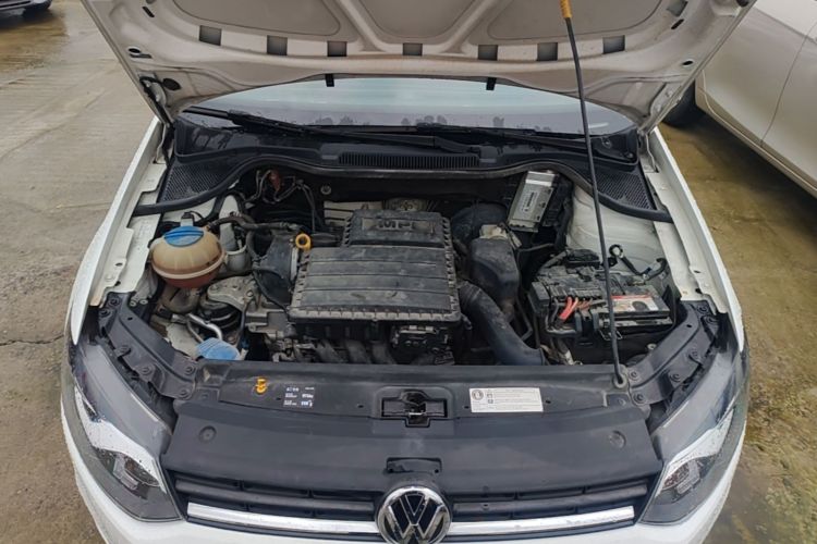 Volkswagen Polo 2017 car image #20