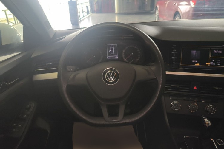 Volkswagen Bora 2023 car image #15
