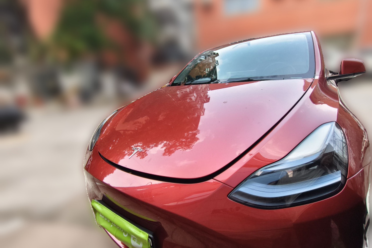 Tesla Model Y 2024 car image #3