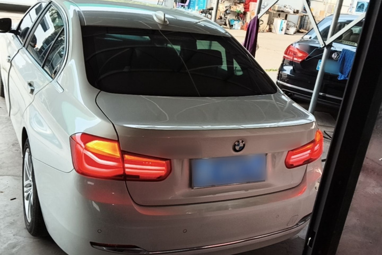 BMW 3 Series 2016 car image #6