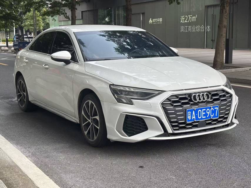 Audi A3 2022 immagine di auto #2