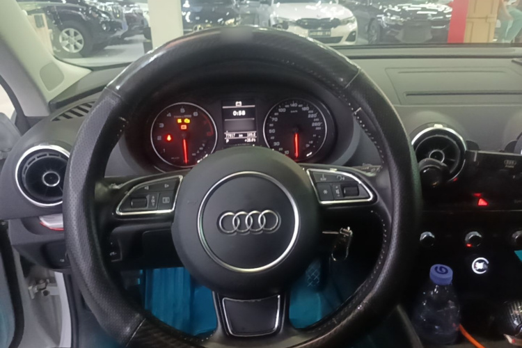 Audi A3 2017 car image #11