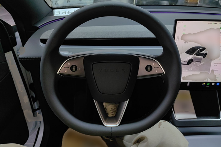 Tesla Model Y 2026 car image #15
