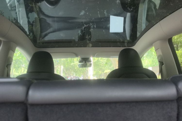 Tesla Model Y 2023 #20 Tesla Model Y 2023 car image #20