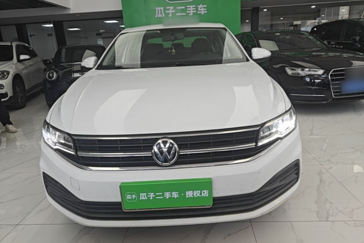 Volkswagen Bora 2018 car image #3