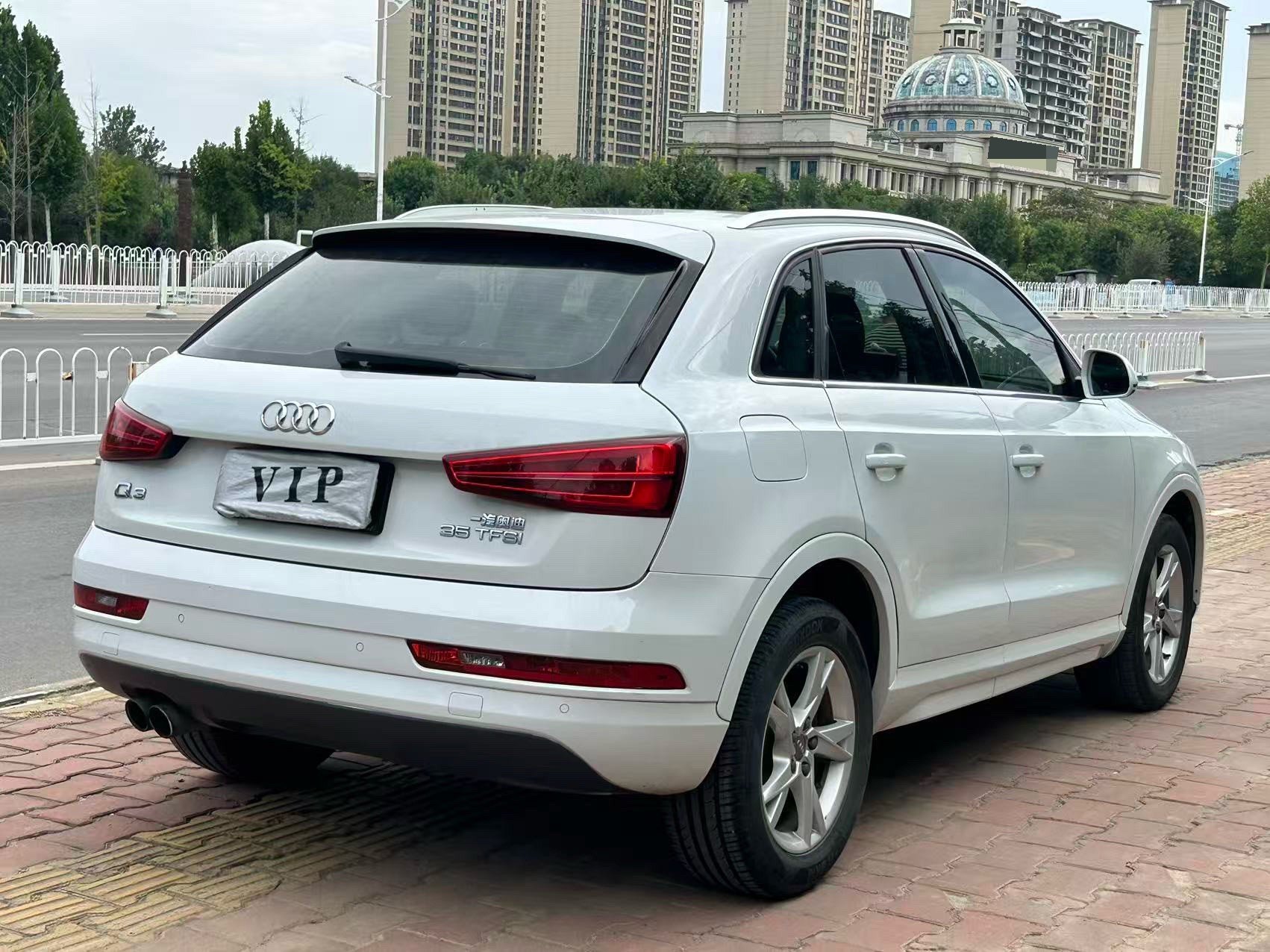 Audi Q3 2017 imagem de carro #9