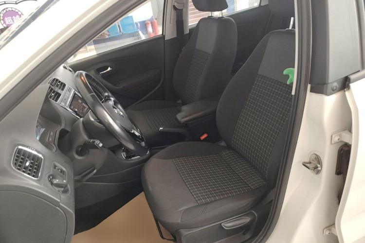 Volkswagen Polo 2018 #15 Volkswagen Polo 2018 car image #15